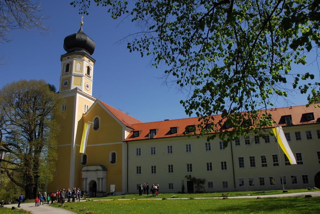 Landgasthof Drei Rosen Bernried am Starnberger See Eksteriør billede